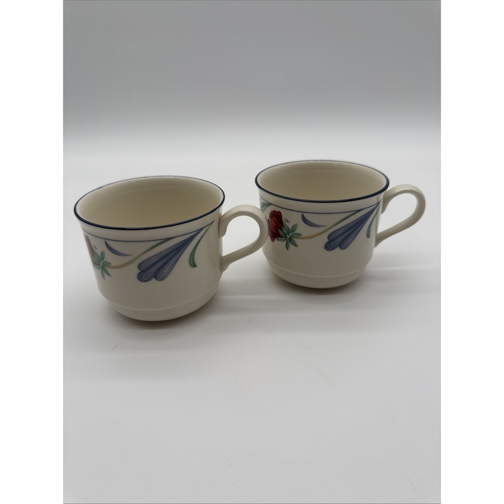 Set Of 2 Retired Lennox Poppies On Blue 8 Ounce Tea/Coffee Cup